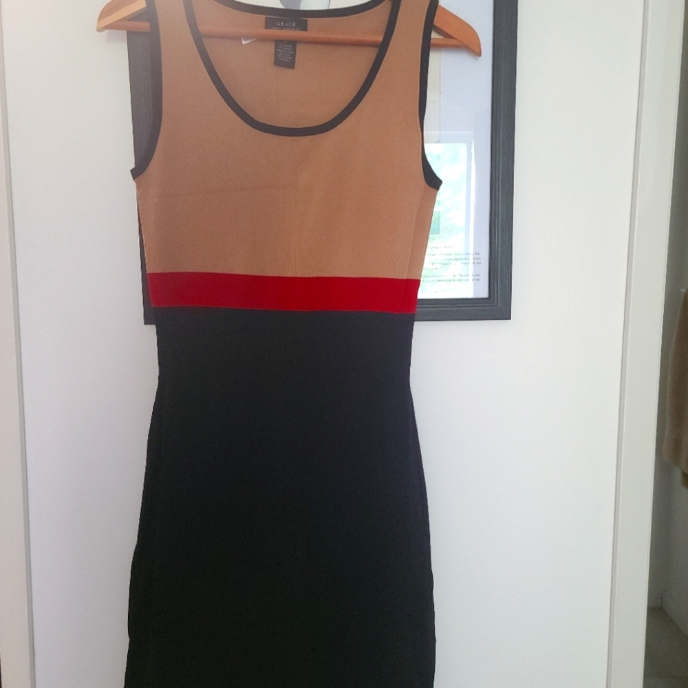 Sleeveless Two-tone Dress Size M